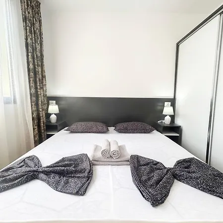 Coastal Star Haven E05