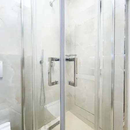 Апартаменты Coastal Star Haven E05